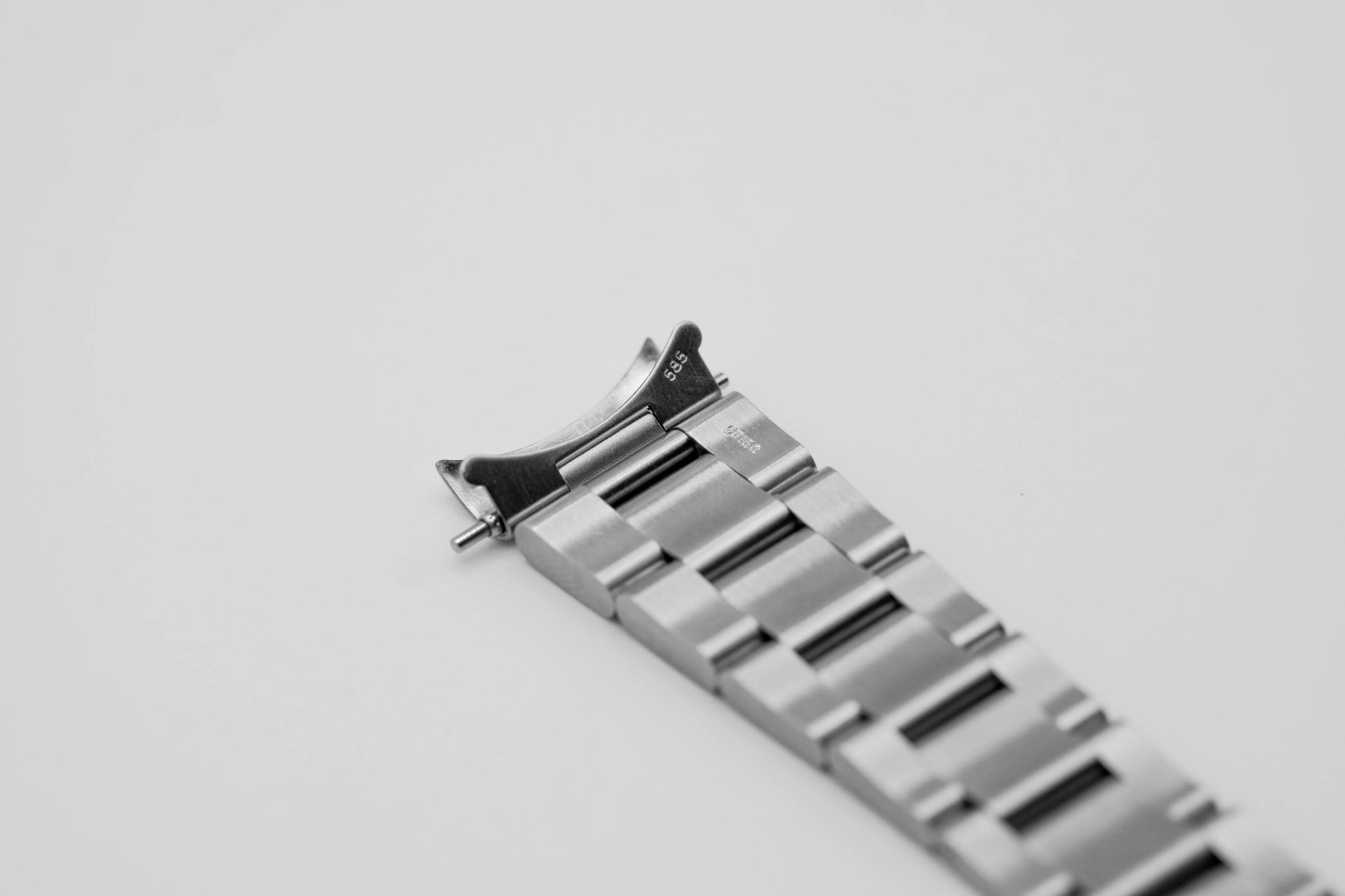 Oyster Bracelet 93150 with 585 End Links for Rolex